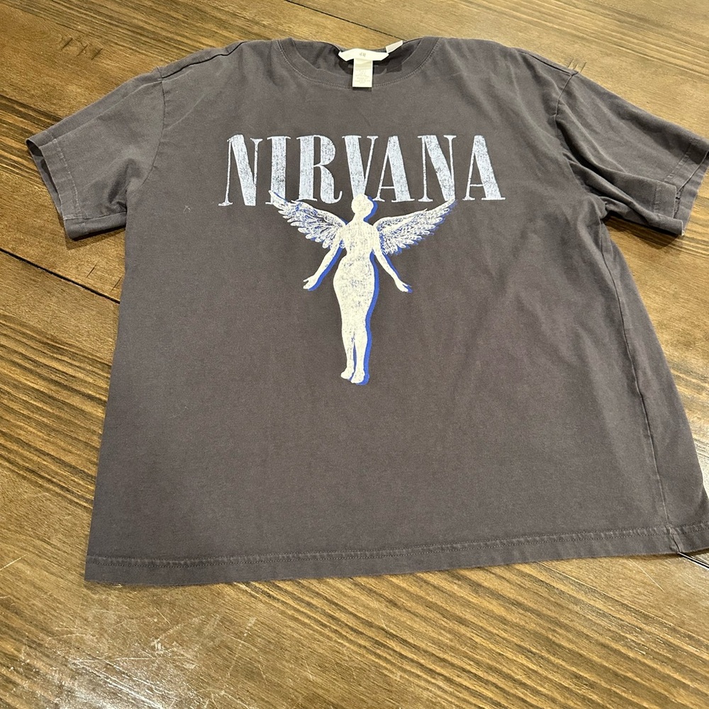 H&M Gray Graphic Tee